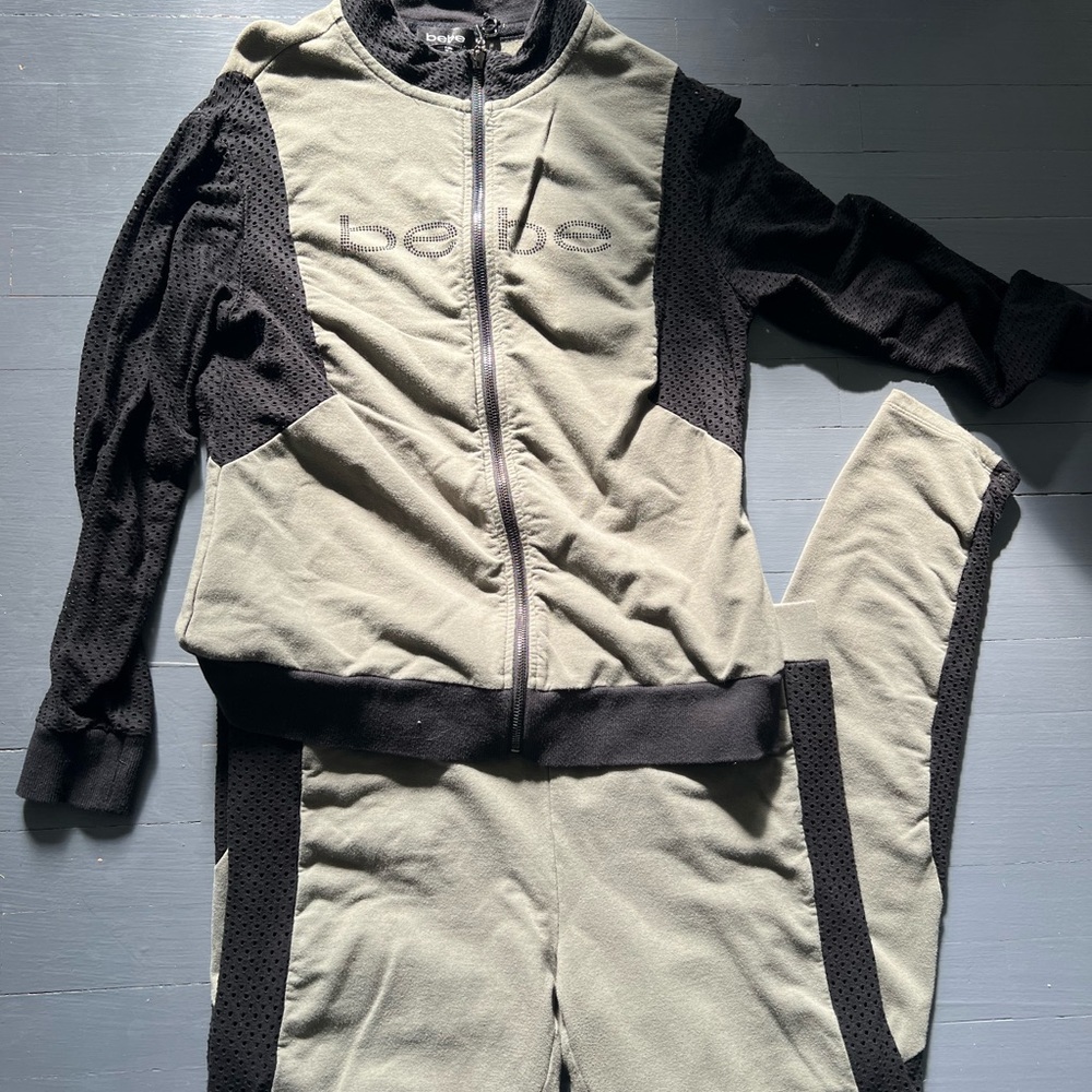 PREOWNED SIZE XL BEBE JOGGING SUIT GREEN/BLACK
